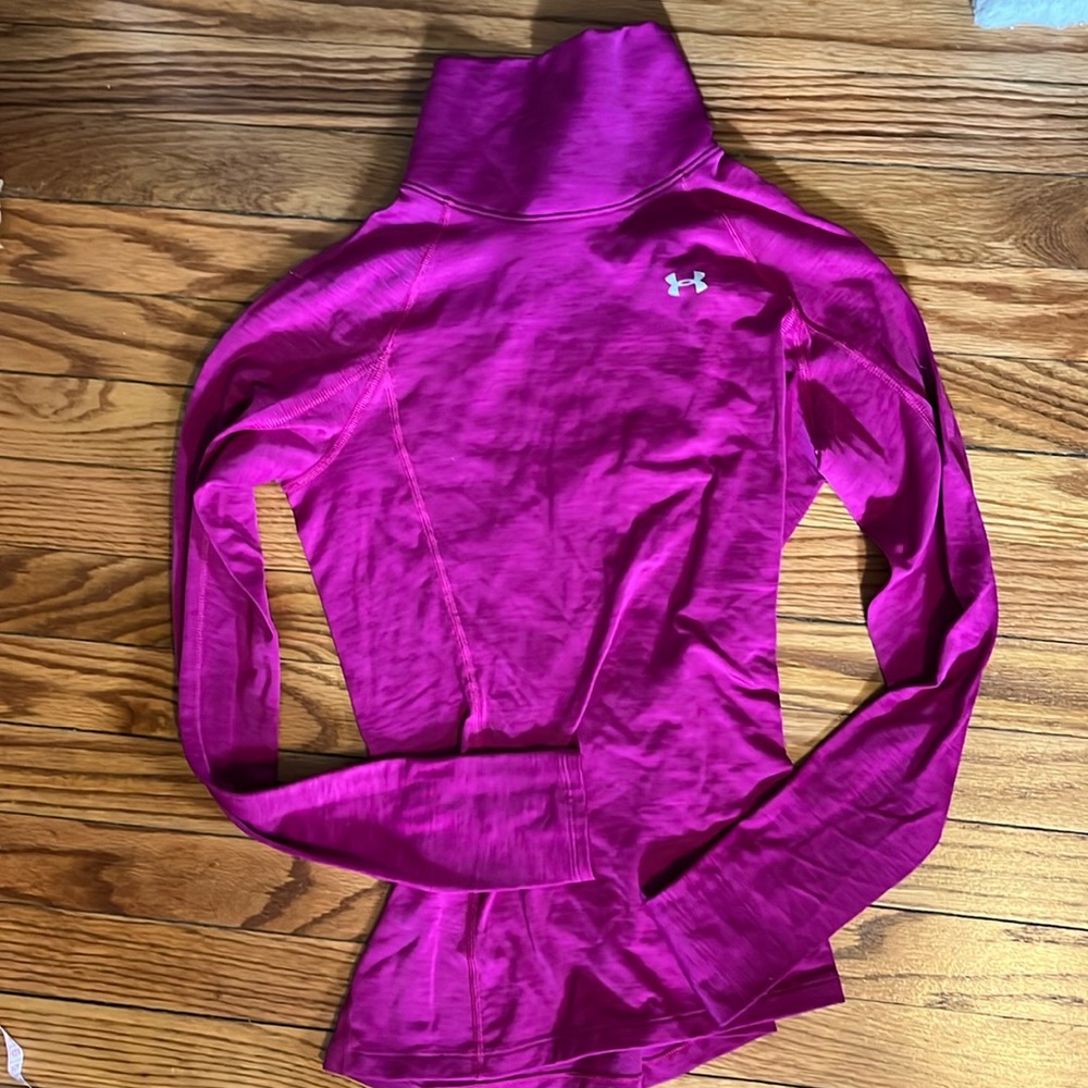COPY - Under Armour, cold gear, mock turtleneck XS